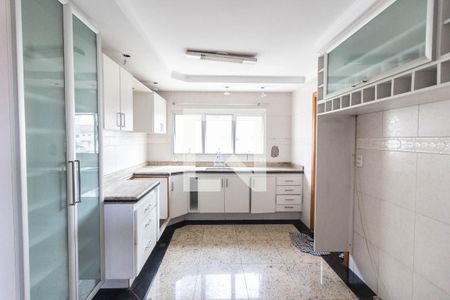 Apartamento à venda com 164m², 3 quartos e 2 vagas Apartamento à venda com 164m², 3 quartos e 2 vagasCozinha