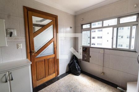 Apartamento à venda com 164m², 3 quartos e 2 vagas Apartamento à venda com 164m², 3 quartos e 2 vagasÁrea de serviço