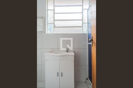 Casa à venda com 150m², 6 quartos e 4 vagas Casa à venda com 150m², 6 quartos e 4 vagasBanheiro Social 1