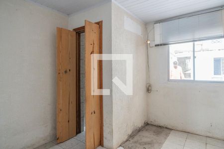 Casa à venda com 150m², 6 quartos e 4 vagas Casa à venda com 150m², 6 quartos e 4 vagasQuarto 1 - Casa Fundos
