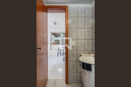 Casa à venda com 150m², 6 quartos e 4 vagas Casa à venda com 150m², 6 quartos e 4 vagasBanheiro Social 2