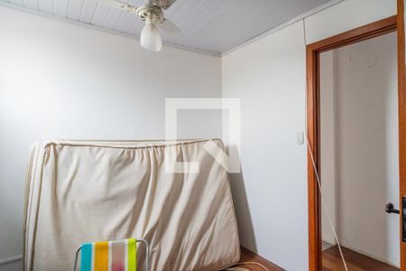 Casa à venda com 150m², 6 quartos e 4 vagas Casa à venda com 150m², 6 quartos e 4 vagasQuarto 1
