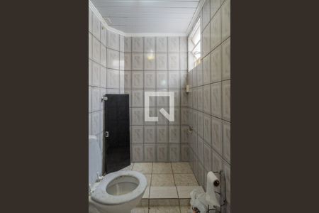 Casa à venda com 150m², 6 quartos e 4 vagas Casa à venda com 150m², 6 quartos e 4 vagasBanheiro Social 2