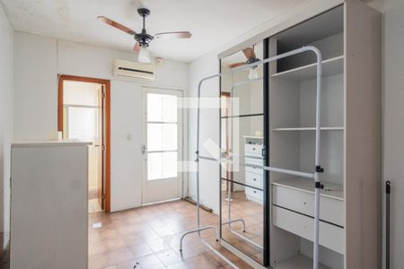 Casa à venda com 150m², 6 quartos e 4 vagas Casa à venda com 150m², 6 quartos e 4 vagasQuarto 3 - Suíte