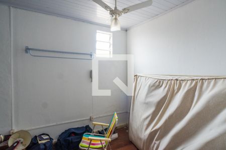 Casa à venda com 150m², 6 quartos e 4 vagas Casa à venda com 150m², 6 quartos e 4 vagasQuarto 1