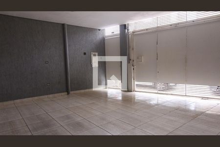 Casa à venda com 138m², 3 quartos e 4 vagasÁrea Externa