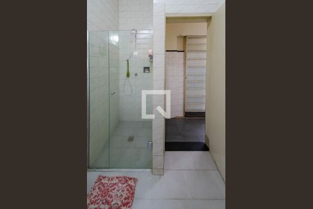 Casa à venda com 268m², 3 quartos e 2 vagasBanheiro