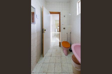 Casa à venda com 268m², 3 quartos e 2 vagasBanheiro Casa 2