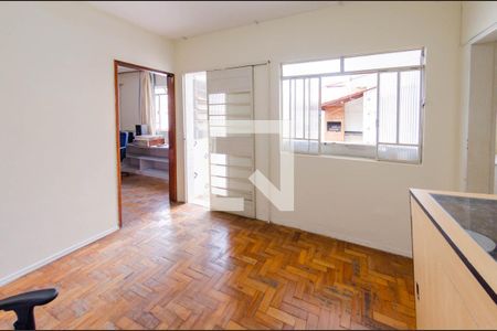 Casa à venda com 268m², 3 quartos e 2 vagasSala Casa 2