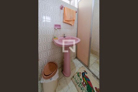 Casa à venda com 268m², 3 quartos e 2 vagasBanheiro Casa 2