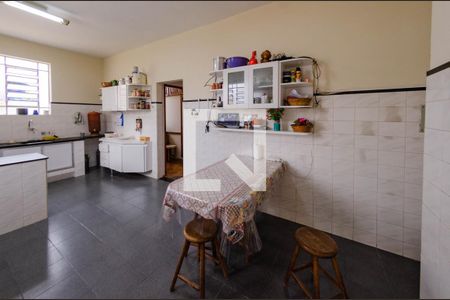 Casa à venda com 268m², 3 quartos e 2 vagasCozinha