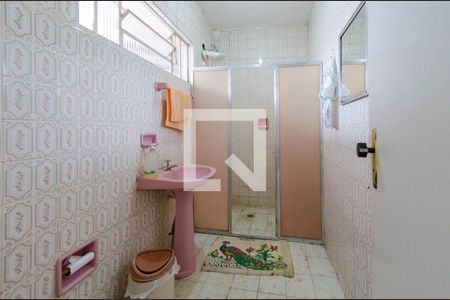 Casa à venda com 268m², 3 quartos e 2 vagasBanheiro Casa 2