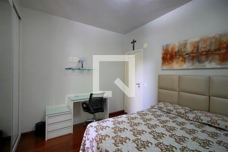 Apartamento à venda com 170m², 4 quartos e 2 vagasQuarto 2