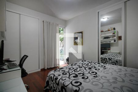 Apartamento à venda com 170m², 4 quartos e 2 vagasQuarto 3