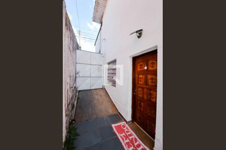 Casa à venda com 304m², 3 quartos e 2 vagasCorredor Lateral
