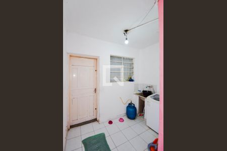 Casa à venda com 304m², 3 quartos e 2 vagascasa 2 - Área de serviço