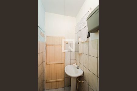 Casa à venda com 304m², 3 quartos e 2 vagascasa 2 - Banheiro do Quarto2 