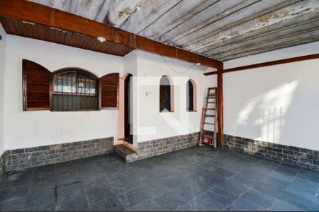 Casa à venda com 304m², 3 quartos e 2 vagasGaragem