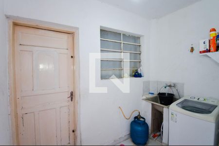 Casa à venda com 304m², 3 quartos e 2 vagascasa 2 - Área de serviço