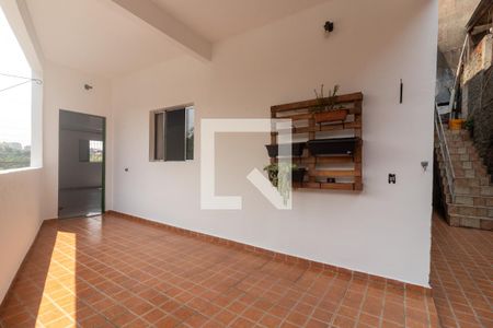 Casa para alugar com 90m², 1 quarto e sem vagaÁrea externa