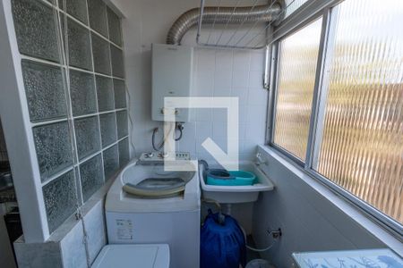 Apartamento à venda com 64m², 2 quartos e 1 vagaÁrea de Serviço