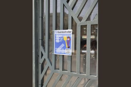 Casa à venda com 280m², 2 quartos e 10 vagas Casa à venda com 280m², 2 quartos e 10 vagasPlaquinha