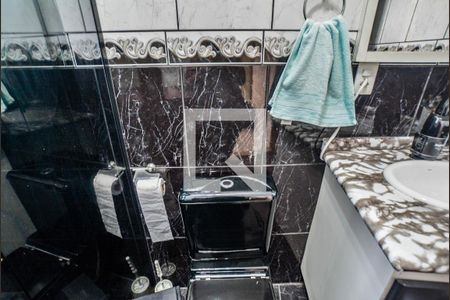 Casa à venda com 280m², 2 quartos e 10 vagas Casa à venda com 280m², 2 quartos e 10 vagasBanheiro da Suíte