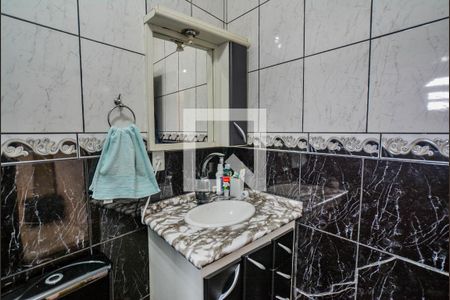 Casa à venda com 280m², 2 quartos e 10 vagas Casa à venda com 280m², 2 quartos e 10 vagasBanheiro da Suíte