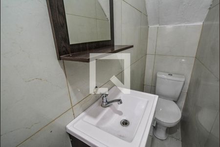 Casa à venda com 280m², 2 quartos e 10 vagas Casa à venda com 280m², 2 quartos e 10 vagasBanheiro Garagem