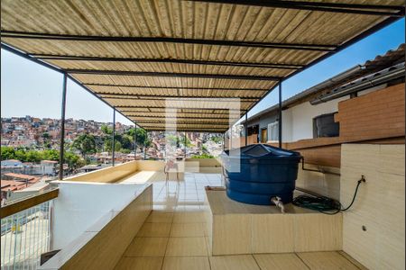 Casa à venda com 280m², 2 quartos e 10 vagas Casa à venda com 280m², 2 quartos e 10 vagasCobertura