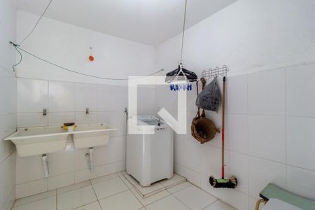 Casa à venda com 192m², 4 quartos e 2 vagasÁrea de Serviço