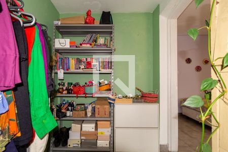 Casa à venda com 192m², 4 quartos e 2 vagasQuarto 1 - Closet