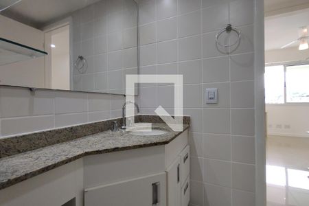 Apartamento à venda com 72m², 2 quartos e 1 vagaBanheiro Social