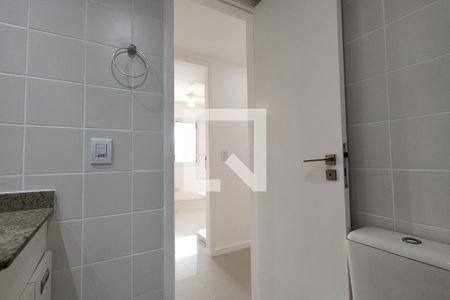 Apartamento à venda com 72m², 2 quartos e 1 vagaBanheiro Social