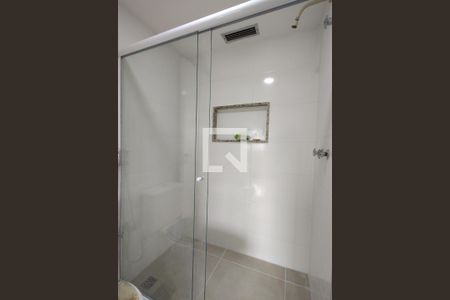 Apartamento à venda com 72m², 2 quartos e 1 vagaBanheiro Social