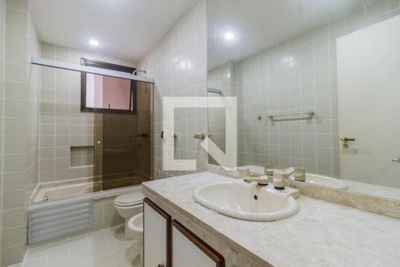 Apartamento para alugar com 180m², 3 quartos e 1 vagaSuíte 1