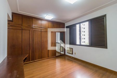 Apartamento para alugar com 180m², 3 quartos e 1 vagaSuíte 1
