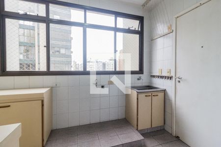 Apartamento para alugar com 180m², 3 quartos e 1 vagaÁrea de Serviço