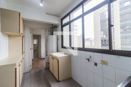 Apartamento para alugar com 180m², 3 quartos e 1 vagaÁrea de Serviço