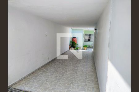 Casa à venda com 250m², 3 quartos e 3 vagas Casa à venda com 250m², 3 quartos e 3 vagasGaragem