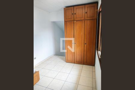 Casa à venda com 250m², 3 quartos e 3 vagas Casa à venda com 250m², 3 quartos e 3 vagasQuarto 2