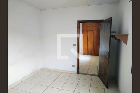 Casa à venda com 250m², 3 quartos e 3 vagas Casa à venda com 250m², 3 quartos e 3 vagasQuarto 3