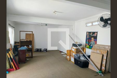 Casa à venda com 250m², 3 quartos e 3 vagas Casa à venda com 250m², 3 quartos e 3 vagasÁrea comum