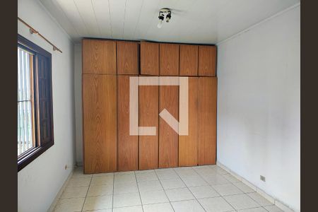Casa à venda com 250m², 3 quartos e 3 vagas Casa à venda com 250m², 3 quartos e 3 vagasQuarto 3