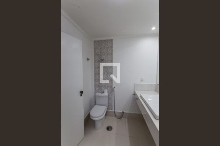 Apartamento à venda com 142m², 3 quartos e 2 vagasBanheiro da Suíte 