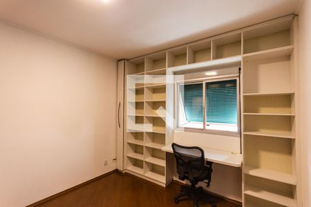 Apartamento à venda com 142m², 3 quartos e 2 vagasQuarto 2