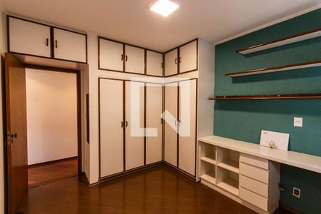 Apartamento à venda com 142m², 3 quartos e 2 vagasQuarto 