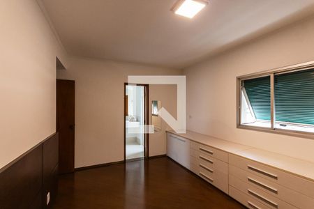 Apartamento à venda com 142m², 3 quartos e 2 vagasSuíte 