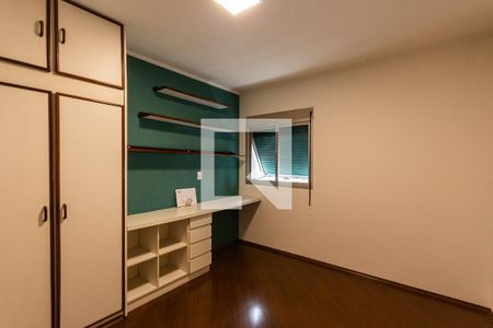 Apartamento à venda com 142m², 3 quartos e 2 vagasQuarto 