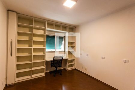 Apartamento à venda com 142m², 3 quartos e 2 vagasQuarto 2